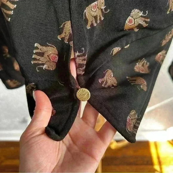 Vintage Ronnie Nicole long sleeve elephant print button up blouse size 14 - Picture 9 of 15